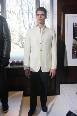 IMG_2686_299x450